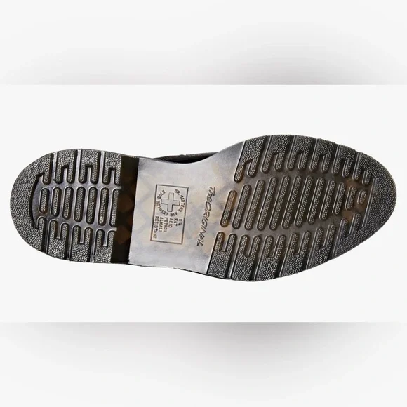 Dr. Martens belladonna Shiny Black Oxfords - Picture 7 of 10